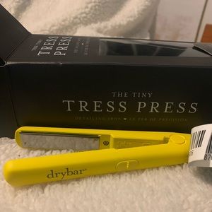 Drybar Tiny Tress Press Detailing Travel Iron